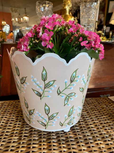 Scalloped Footed Planter CachepotTole PLanter