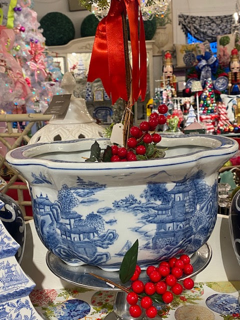 Darling Blue White Chinoiserie Footbath Garden Planter