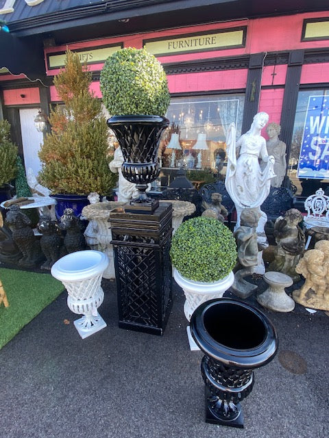 Fretwork Urn & Pedestal