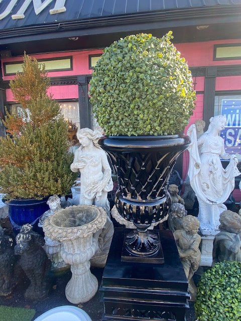 Fretwork Urn & Pedestal