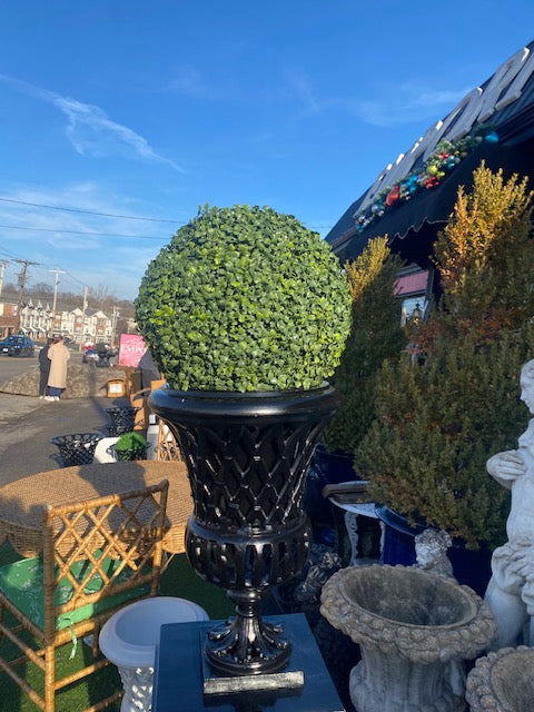 Fretwork Urn & Pedestal