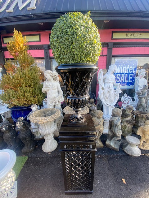 Fretwork Urn & Pedestal