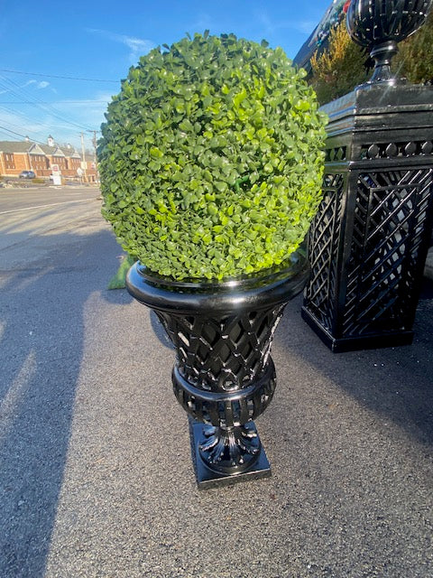 Fretwork Urn & Pedestal