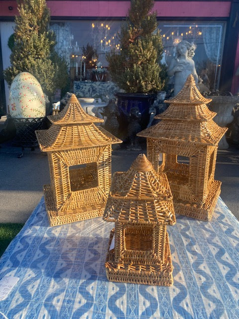 Wicker Pagodas Lantern
