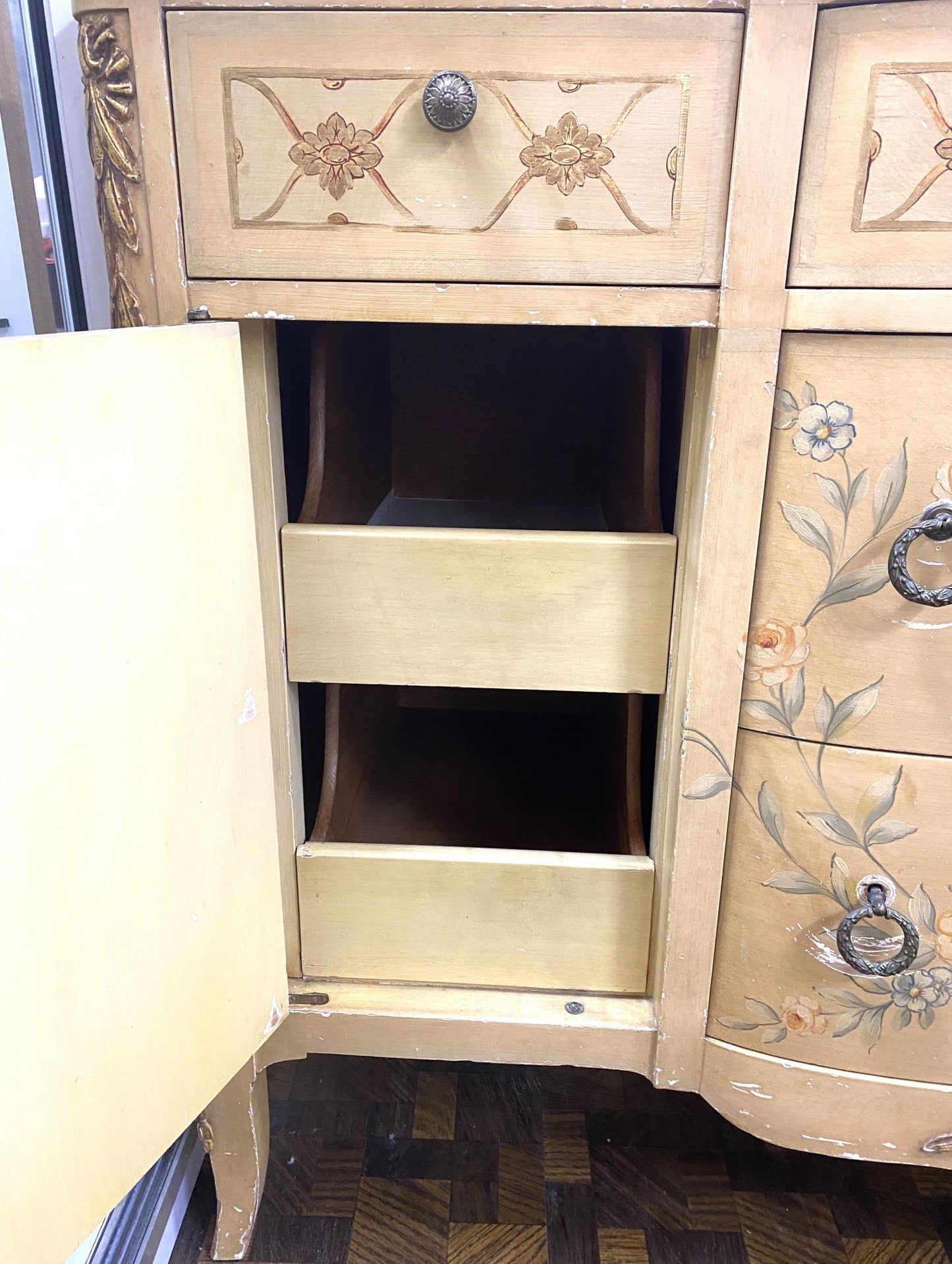 LACQUER DESIGN Your Own Buffet/ Dresser