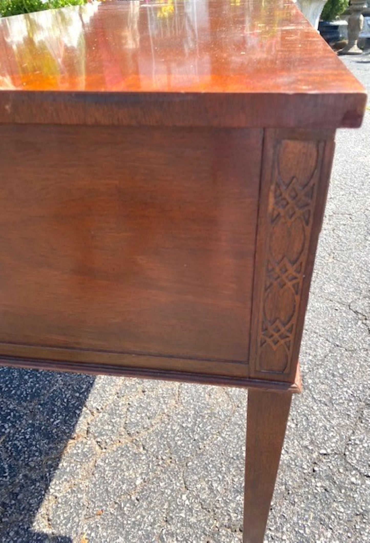 LACQUER DESIGN Your Own Writing Desk