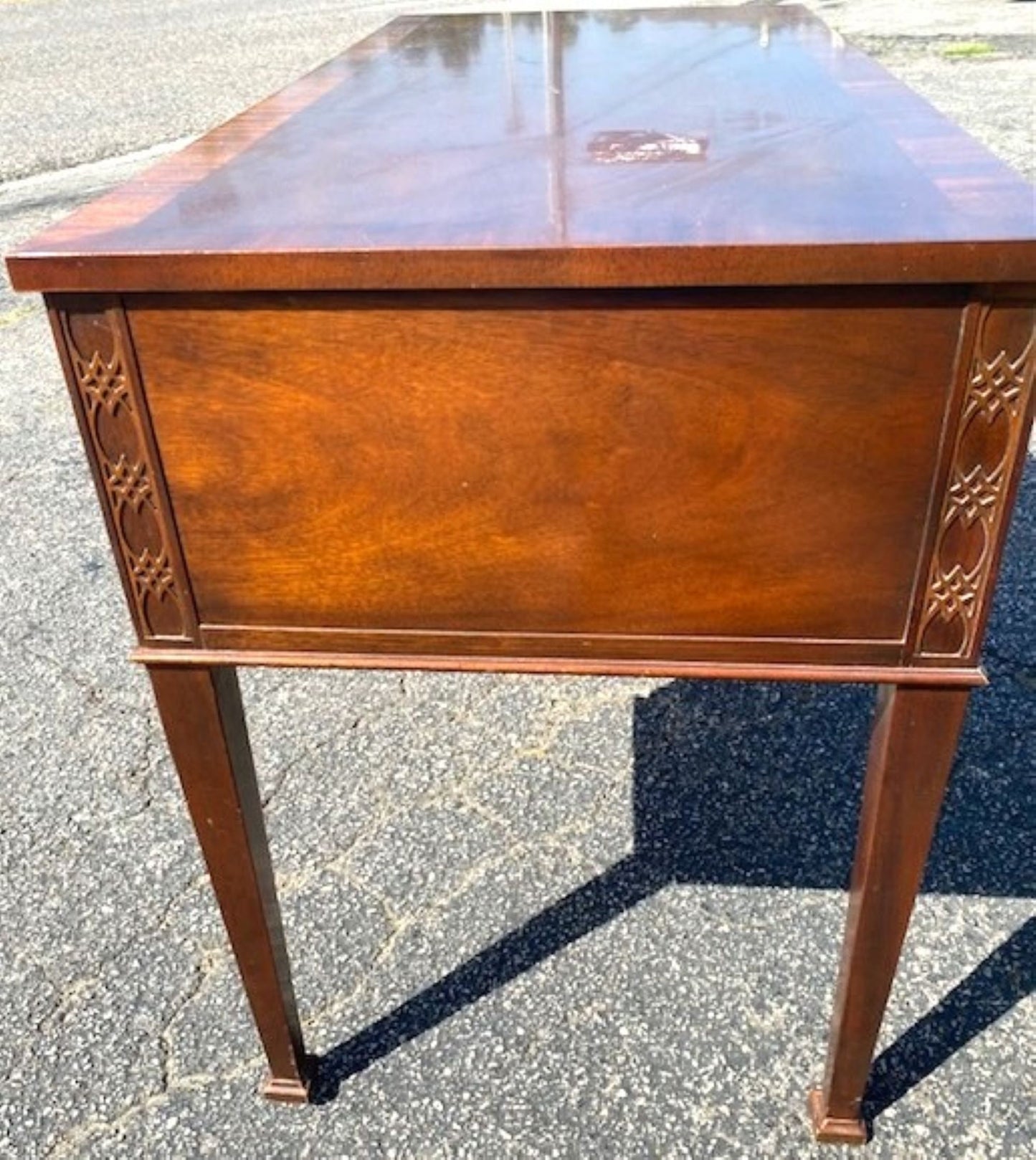 LACQUER DESIGN Your Own Writing Desk