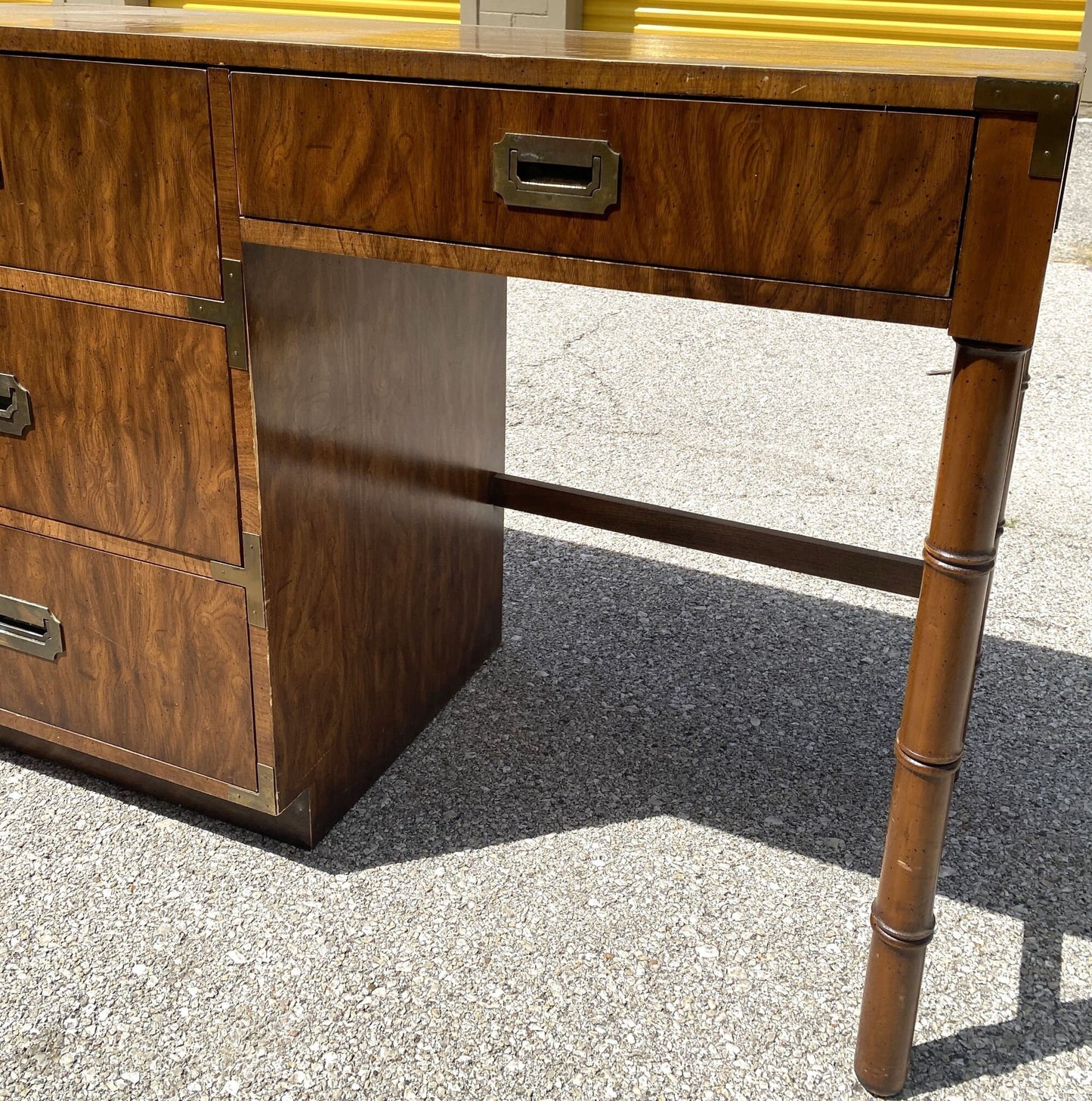 LACQUER DESIGN Your Own Dixie Campaign Kneehole Desk