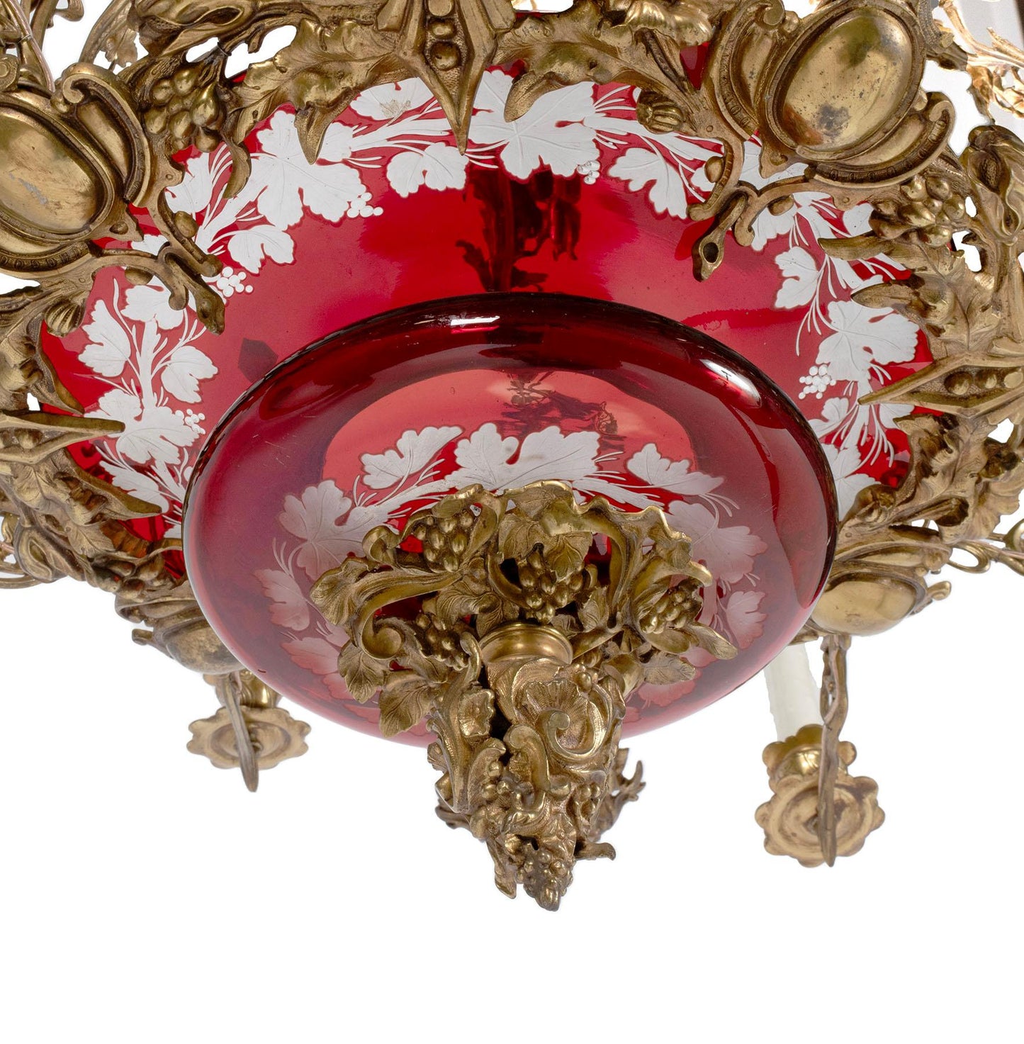 GILT BRONZE FOLIATE EIGHT-LIGHT CHANDELIER