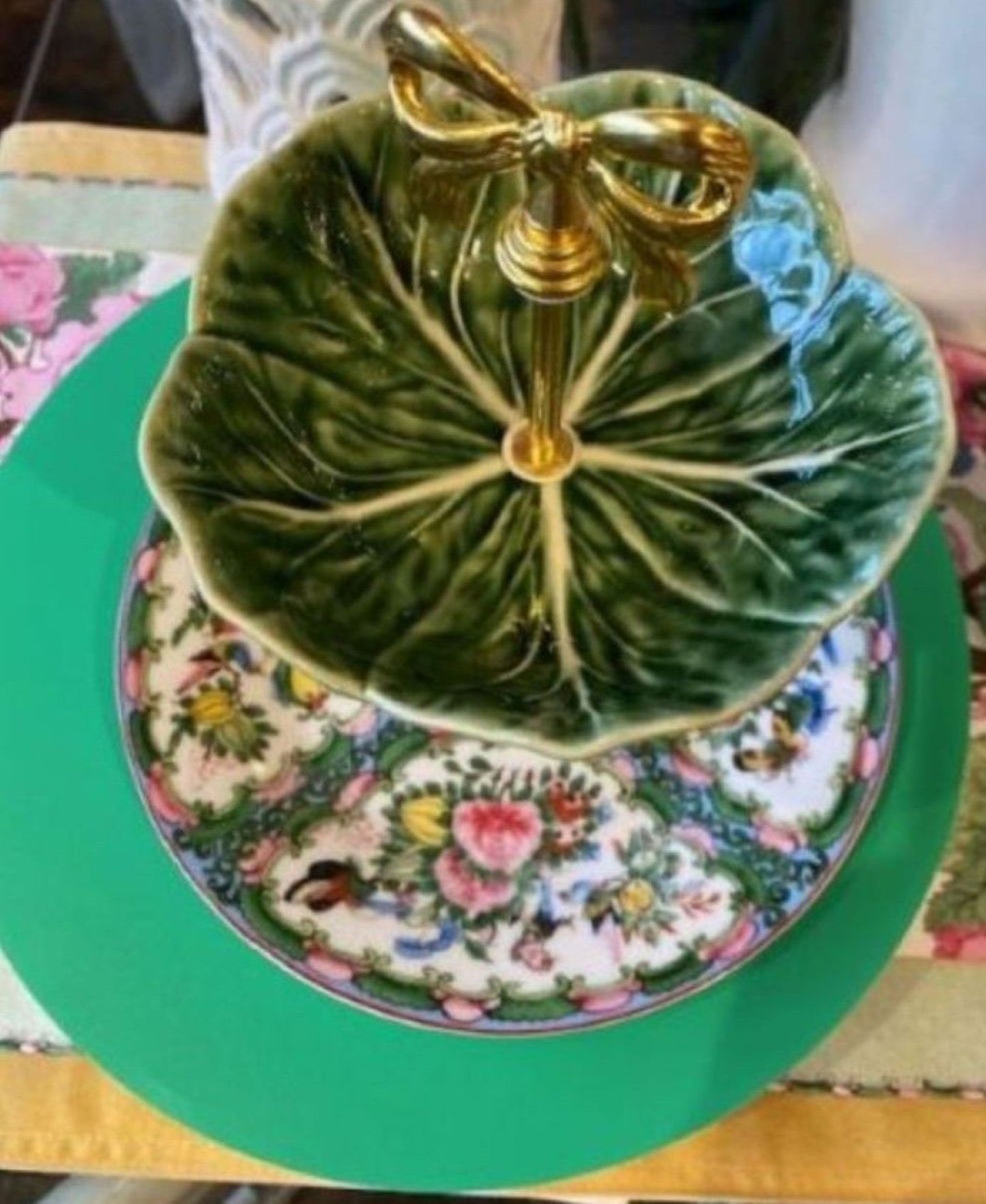 Bordallo Cabbage Famille Rose Tiered Dessert Stand