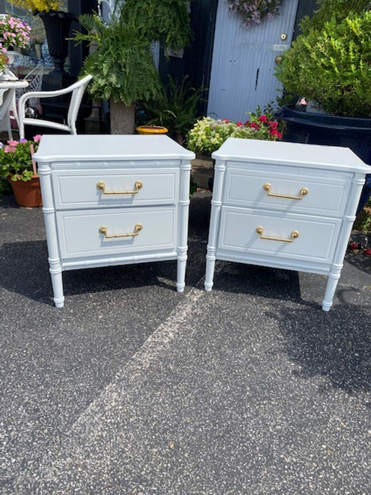 Vintage Chinoiserie Custom Lacquered Pair Night Stands/ End Tables