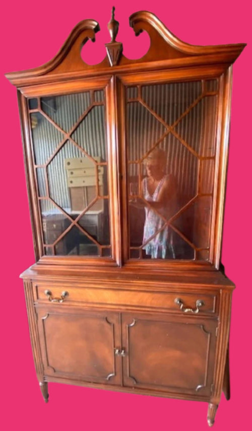 LACQUER DESIGN  Your Vintage China Cabinet