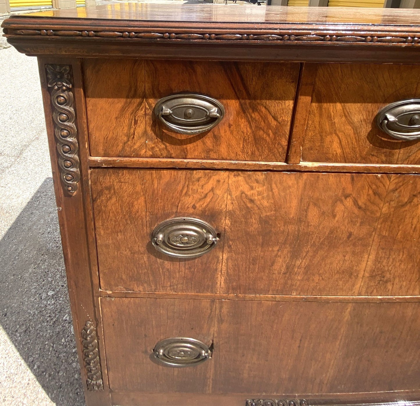 LACQUER DESIGN Your Own Dresser